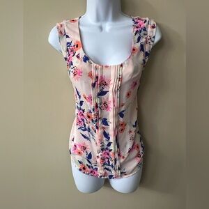 Candie’s Pink Floral Ruffled Blouse Tank Top, Size M. Classic Y2K brand